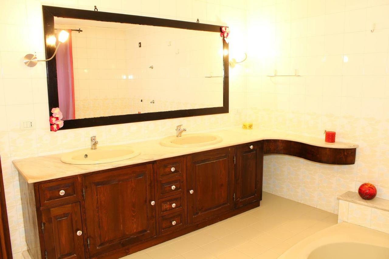 קאריני Villa Porto Rais מראה חיצוני תמונה