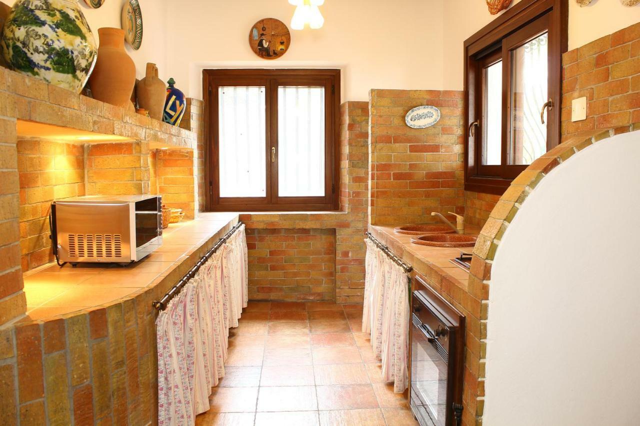 קאריני Villa Porto Rais מראה חיצוני תמונה