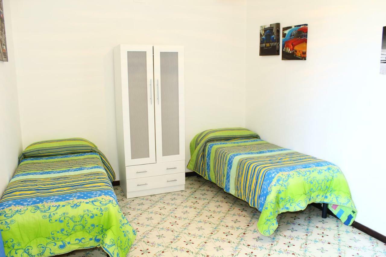 קאריני Villa Porto Rais מראה חיצוני תמונה