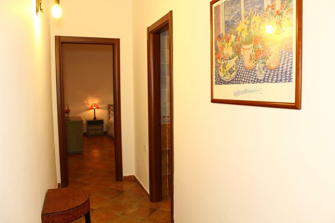 קאריני Villa Porto Rais מראה חיצוני תמונה