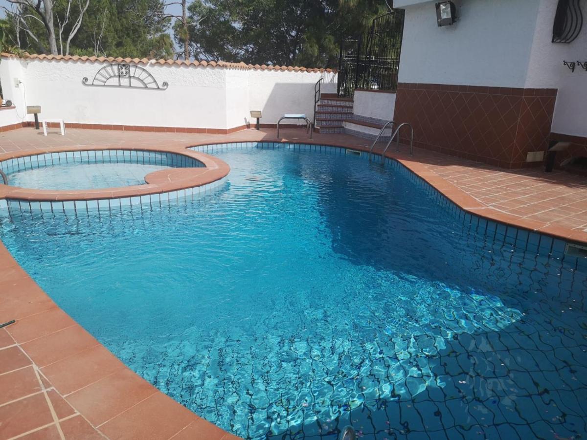 קאריני Villa Porto Rais מראה חיצוני תמונה
